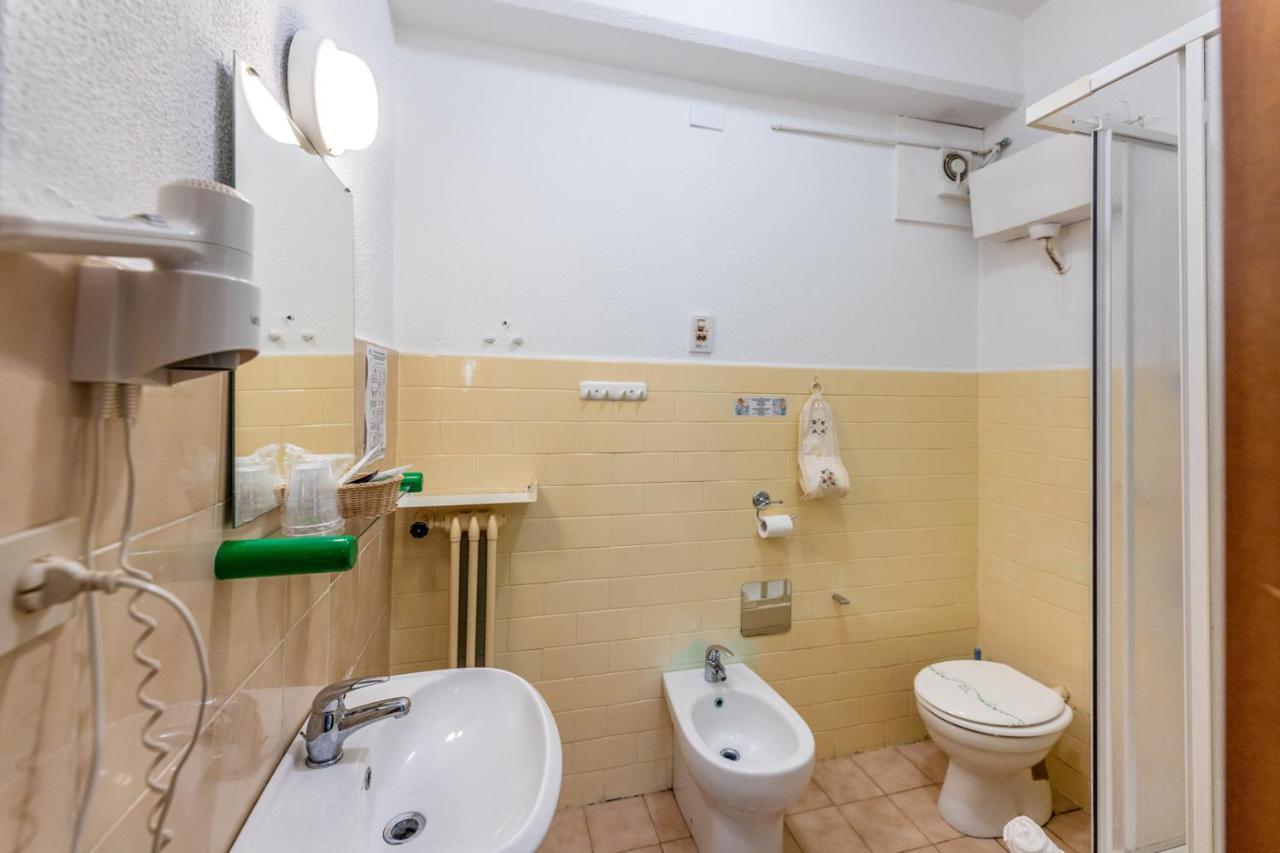פינאלה ליגורה Albergo Oasi מראה חיצוני תמונה