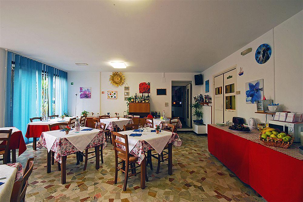 פינאלה ליגורה Albergo Oasi מראה חיצוני תמונה